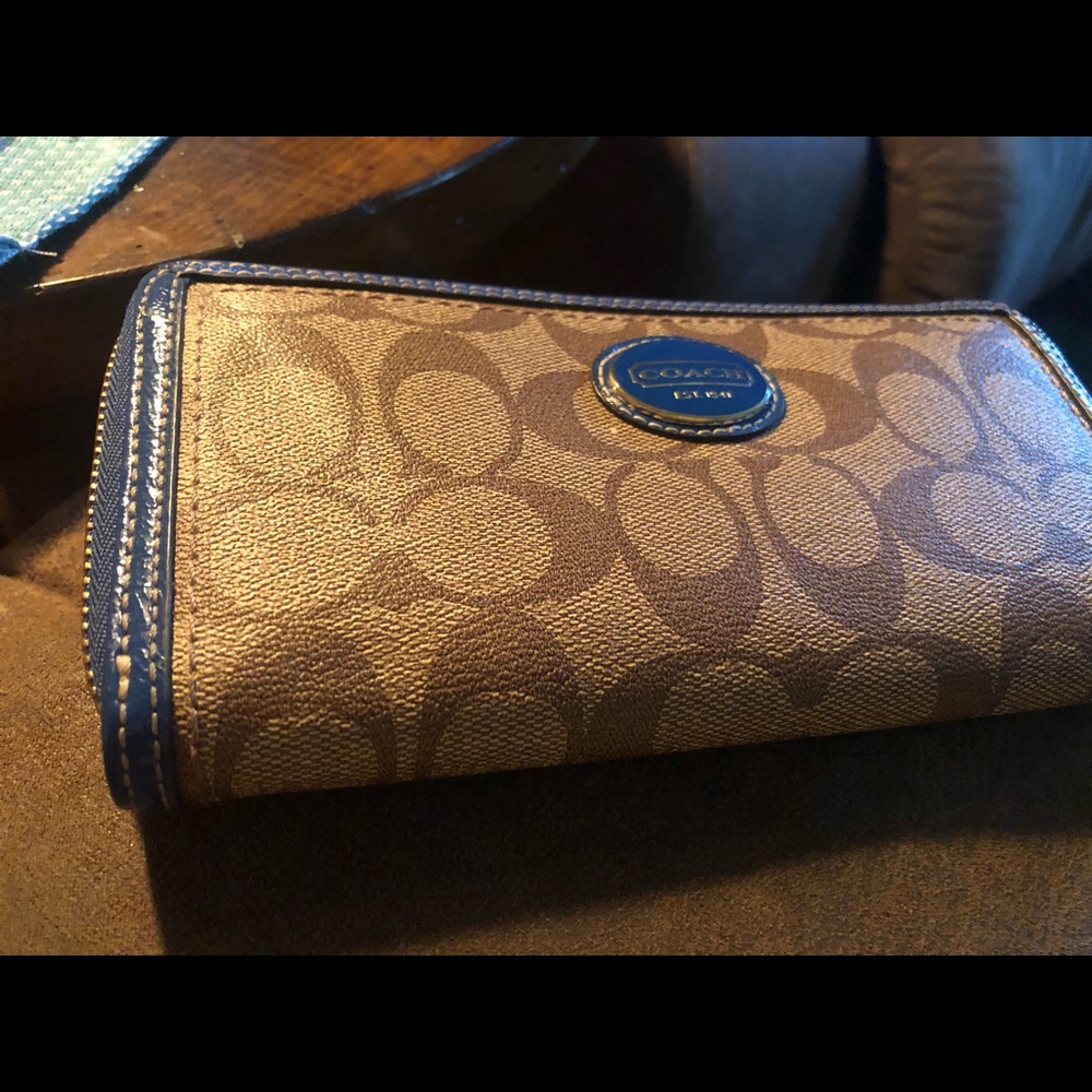 Coach wallet